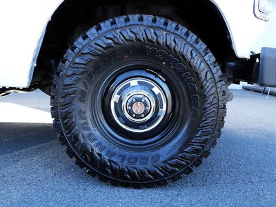 TOYOTA LAND CRUISER 60 - 8