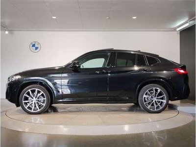 صورة 9 لـ 2023 BMW X4