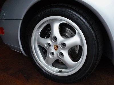 PORSCHE 911 - 6