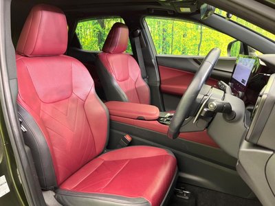 صورة 8 لـ 2023 Lexus NX