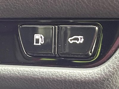 صورة 7 لـ 2023 Lexus NX