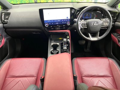 صورة 2 لـ 2023 Lexus NX