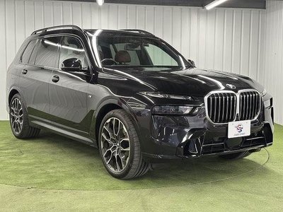 2023 BMW X7 thumbnail 16