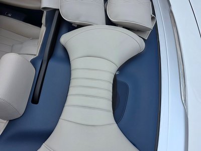 MERCEDES-BENZ E-CLASS - 8