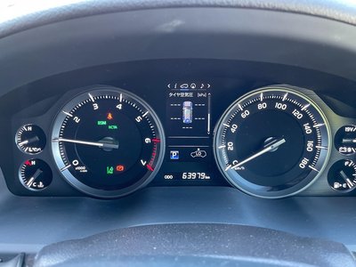 TOYOTA LAND CRUISER 200 - 5