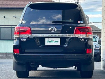 TOYOTA LAND CRUISER 200 - 8