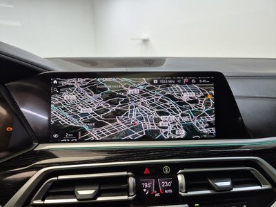 2021 BMW X7 — миниатюра 14