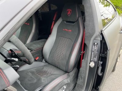 LAMBORGHINI URUS - 10