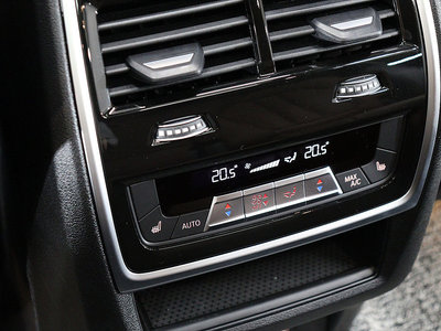 صورة مصغرة 14 لـ 2026 BMW X5