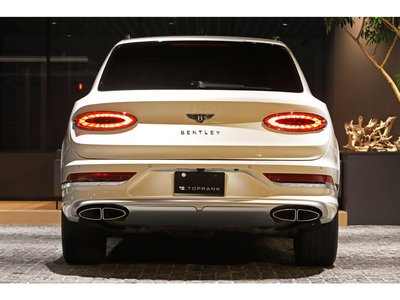 BENTLEY BENTAYGA - 9
