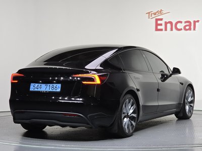 TESLA MODEL 3 - 3