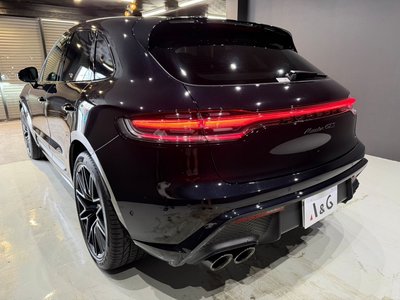 PORSCHE MACAN - 6