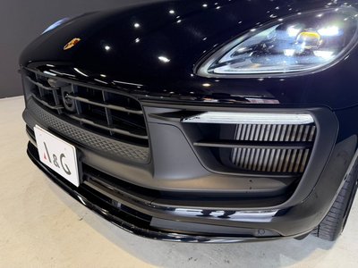 PORSCHE MACAN - 7