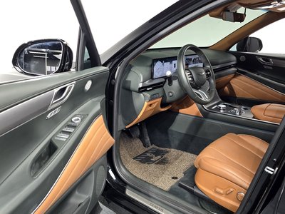 صورة 10 لـ 2024 Genesis GV80