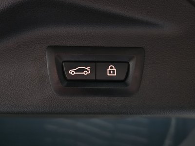 2022 BMW X7 thumbnail 32