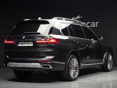 2022 BMW X7 — фото 4