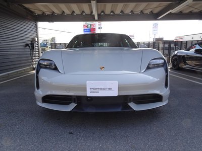 PORSCHE TAYCAN - 2