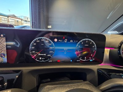 MERCEDES-BENZ CLA AMG - 8