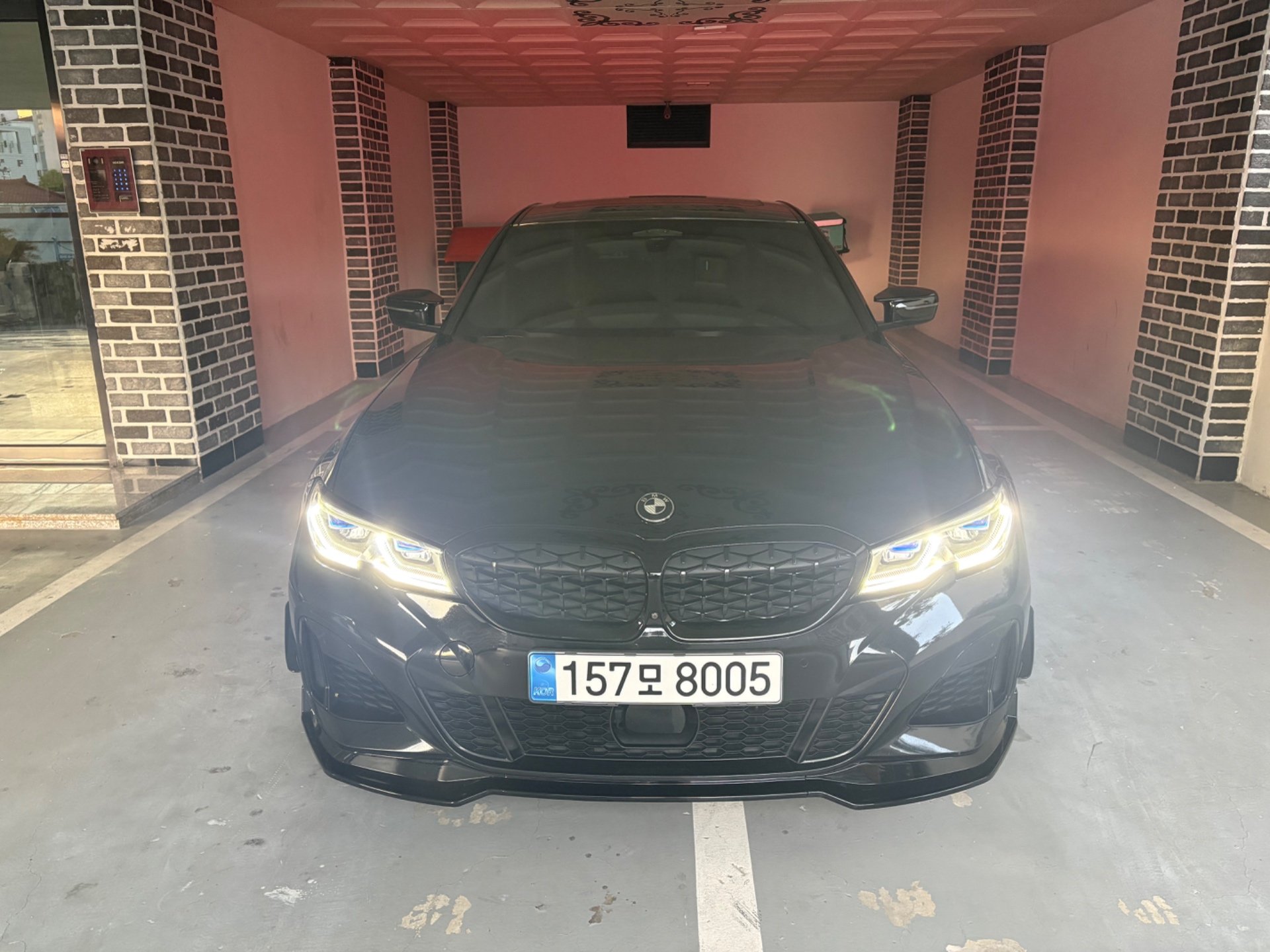 BMW 3 SERIES - View 1