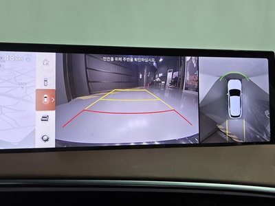 2025 Genesis GV70 thumbnail 21