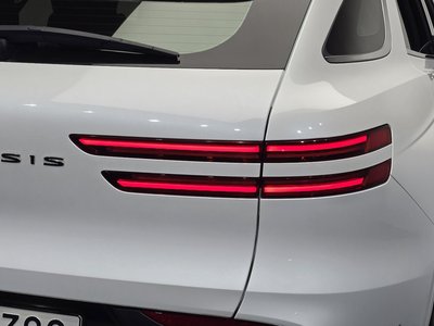 2025 Genesis GV70 — фото 10