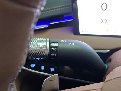 2025 Genesis GV70 thumbnail 27