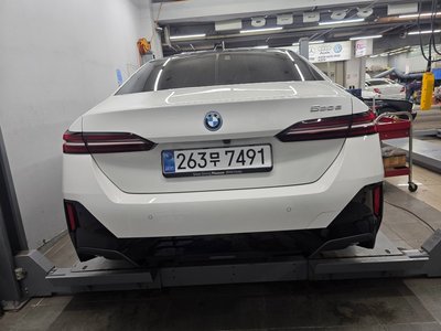 BMW 5 SERIES - 5