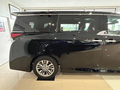 TOYOTA ALPHARD - 6