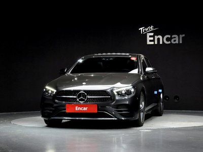 MERCEDES-BENZ E-CLASS - 2