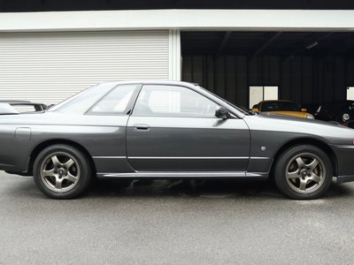 NISSAN SKYLINE GT-R - 5