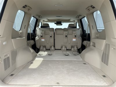 2024 Toyota LAND CRUISER 300 thumbnail 27