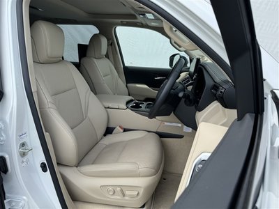 2024 Toyota LAND CRUISER 300 thumbnail 24