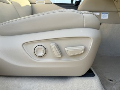 2024 Toyota LAND CRUISER 300 thumbnail 25