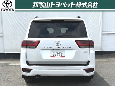 2024 Toyota LAND CRUISER 300 thumbnail 40