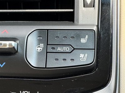 2024 Toyota LAND CRUISER 300 thumbnail 15