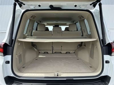 2024 Toyota LAND CRUISER 300 thumbnail 28