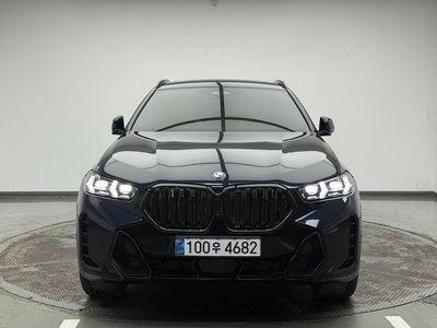 2025 BMW X6 photo 2