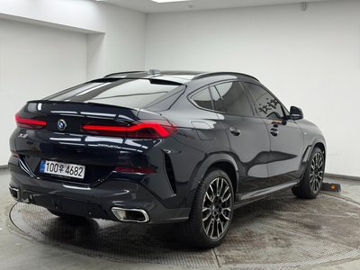 2025 BMW X6 photo 4