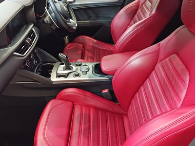 صورة مصغرة 18 لـ 2023 ALFA Romeo STELVIO