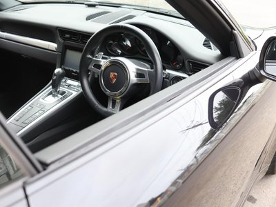 2014 Porsche 911 thumbnail 30