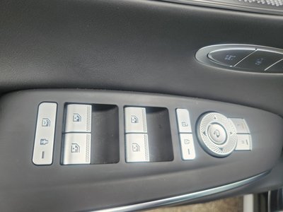 صورة مصغرة 16 لـ 2024 Genesis GV70