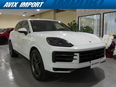 صورة 1 لـ 2023 Porsche CAYENNE