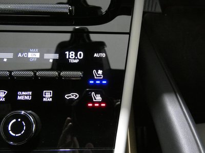 صورة 10 لـ 2023 Porsche CAYENNE