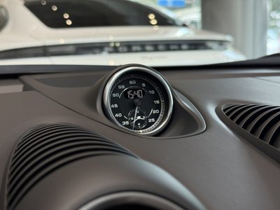 2023 Porsche 718 SPYDER 照片 9