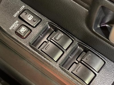 صورة مصغرة 37 لـ 2025 Toyota LAND CRUISER 70