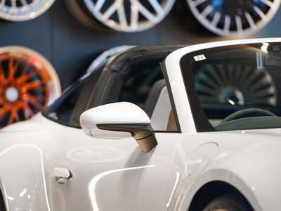 صورة 8 لـ 2025 Porsche 911