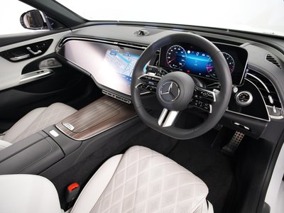 MERCEDES-BENZ E-CLASS - 2