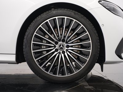 MERCEDES-BENZ E-CLASS - 5