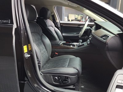 2019 Genesis G90 — миниатюра 11