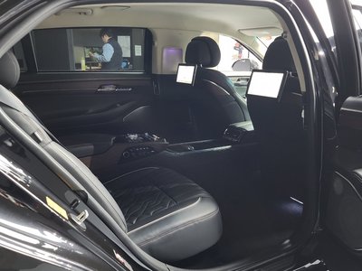 2019 Genesis G90 — миниатюра 12
